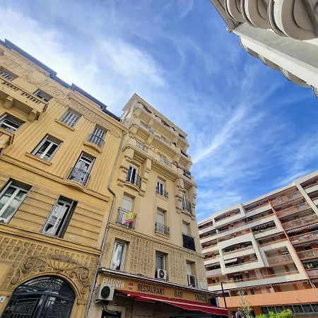 Apartment Valery Close To Prom Des Ideal For 2 Ac *