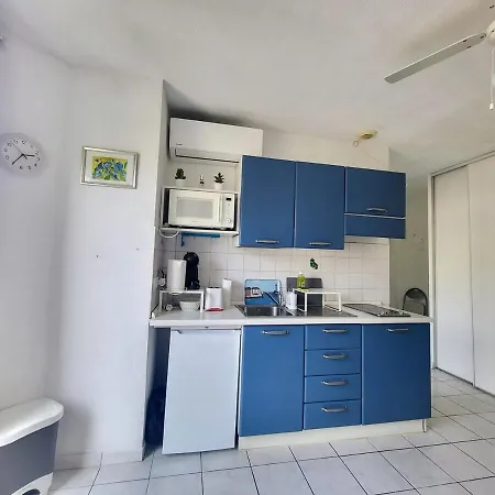 Valery Close To Prom Des Ideal For 2 Ac * Nizza