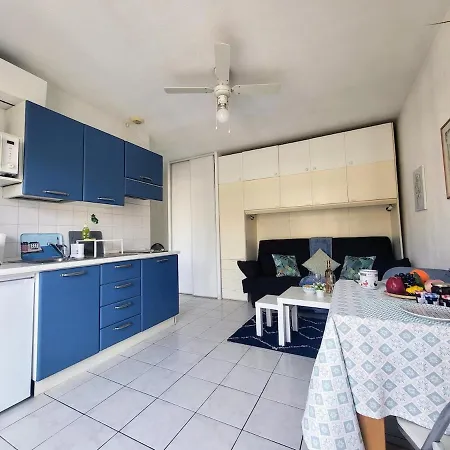 Apartment Valery Close To Prom Des Ideal For 2 Ac Nizza