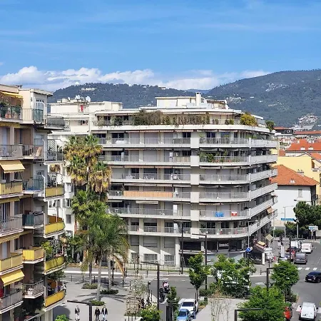 Valery Close To Prom Des Ideal For 2 Ac