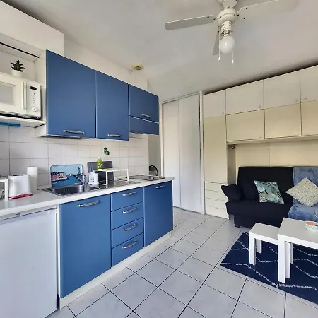 Valery Close To Prom Des Ideal For 2 Ac