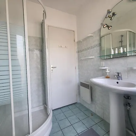 Apartamento Valery Close To Prom Des Ideal For 2 Ac
