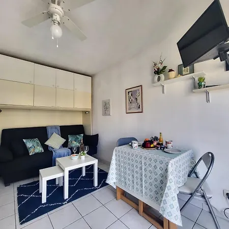 Valery Close To Prom Des Ideal For 2 Ac Apartamento